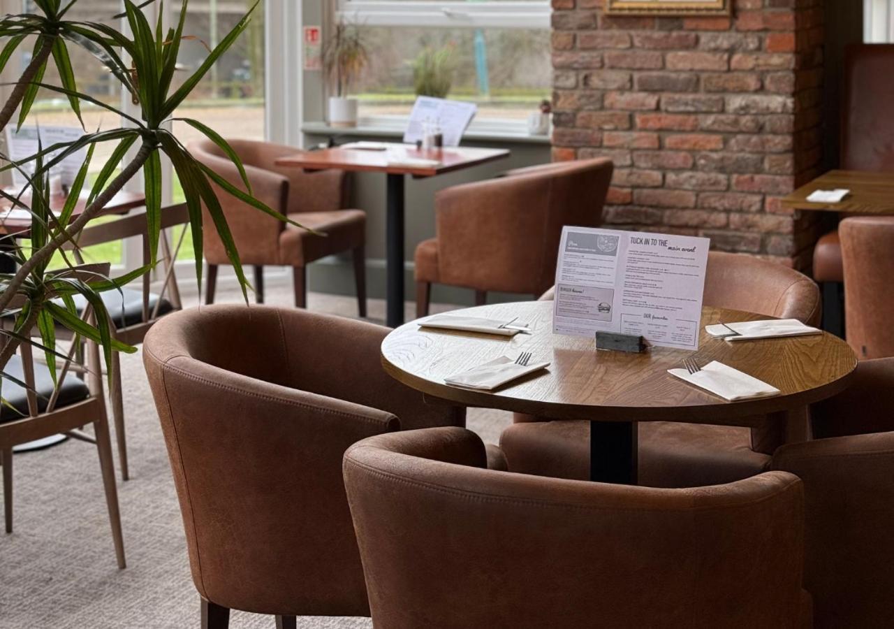 Dragonfly Hotel Bury St Edmunds Bury St. Edmunds ภายนอก รูปภาพ