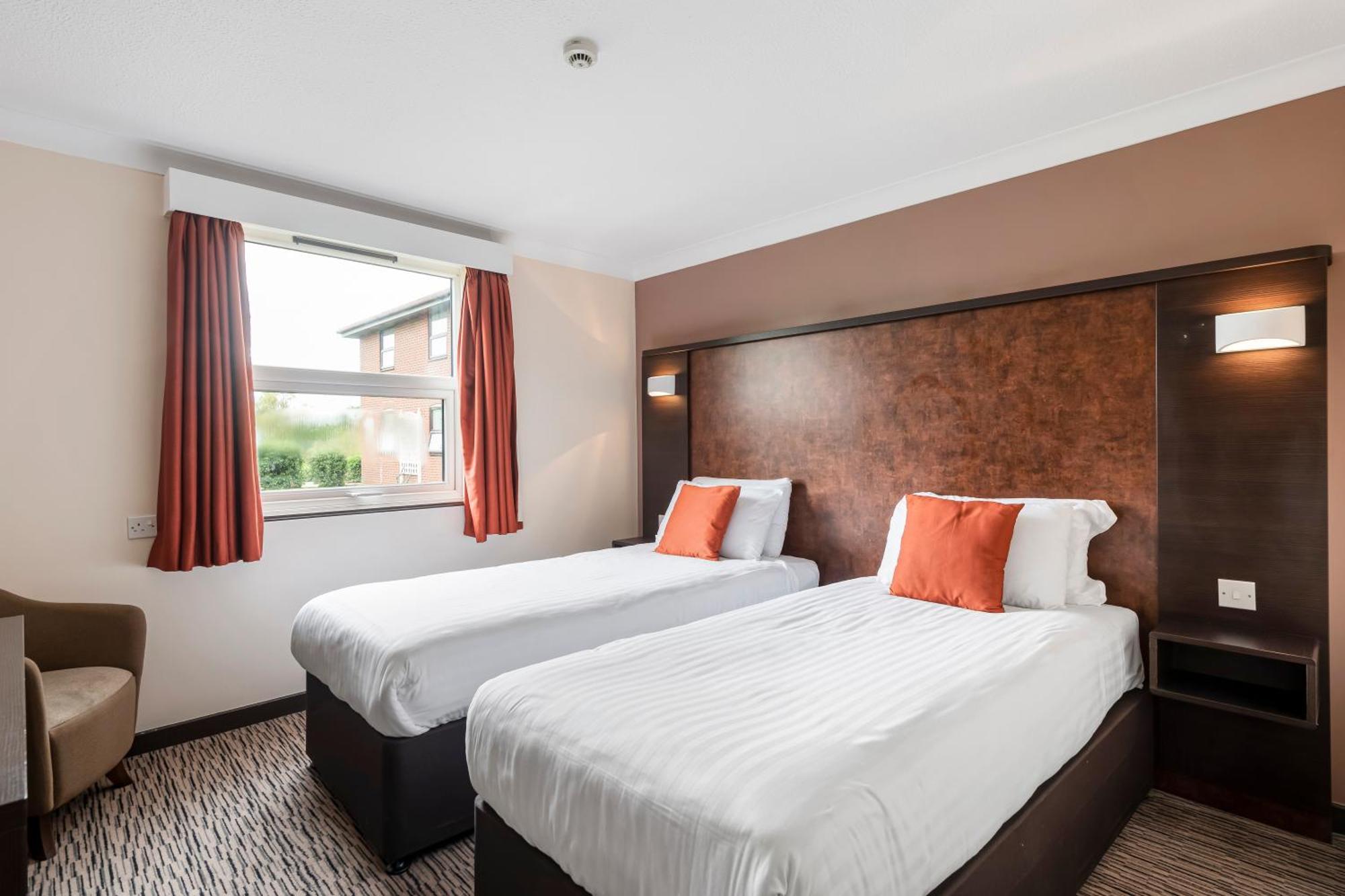 Dragonfly Hotel Bury St Edmunds Bury St. Edmunds ภายนอก รูปภาพ